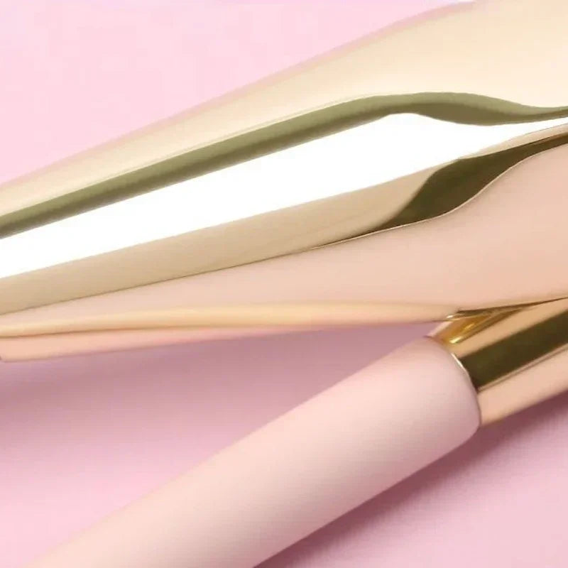 Foundation & Concealer Borste – Perfekt Täckning Varje Gång