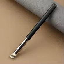 Makeup Brushes - Foundation Concealer